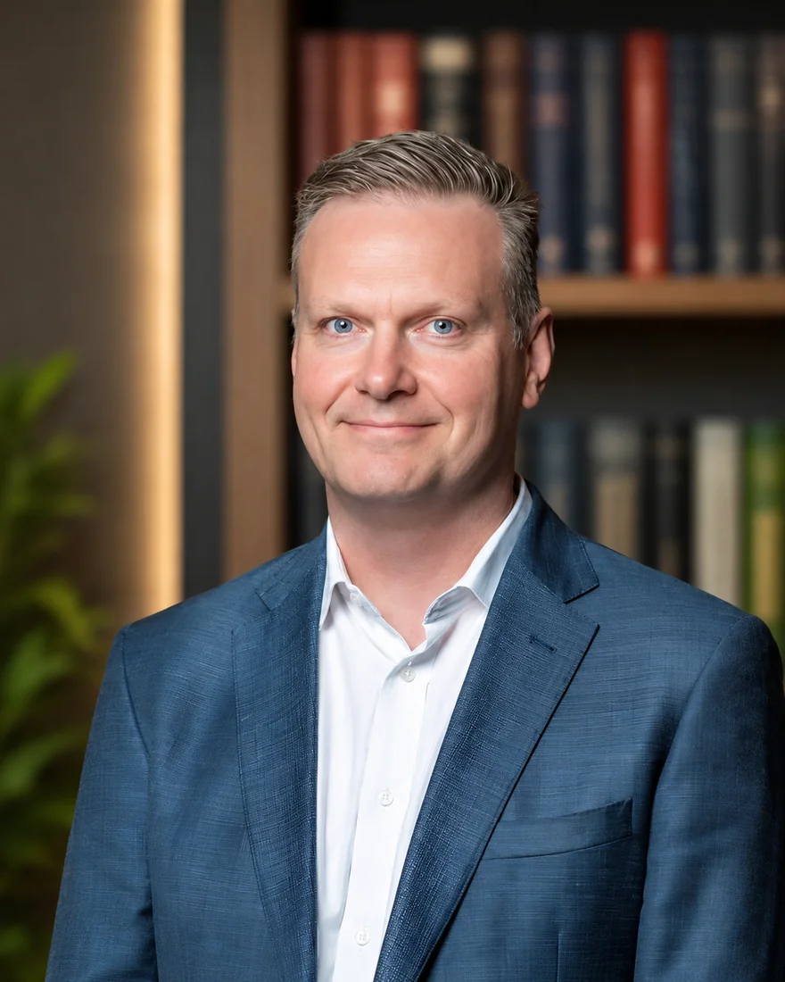 Prof. Dr. Christopher James Waterworth, Executive Director